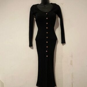 Y2K Elegant Black Dress in excellent pre~loved condition.Button up long sleeve